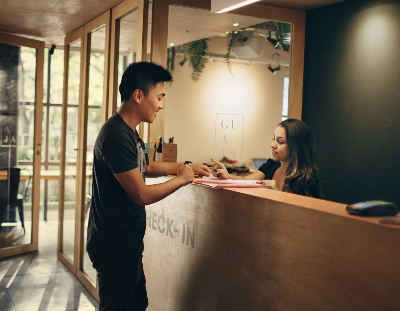 The #1 Reason Punta Cana Hotels Lose New Hires in Their First 90 Days (And It’s Not Pay)